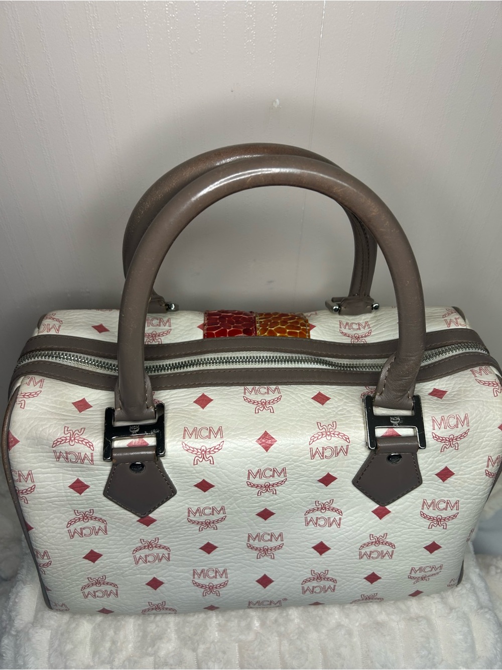 MCM Limited Edition “Princess Lion” Visetos Boston Bowler Bag - Picture 7 of 16